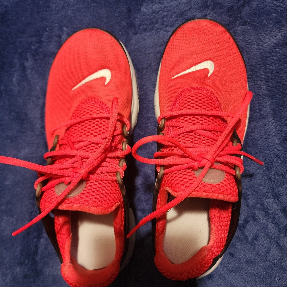Nike boy shoes